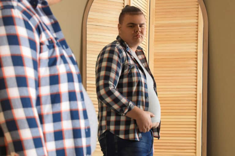 can being overweight cause gynecomastia